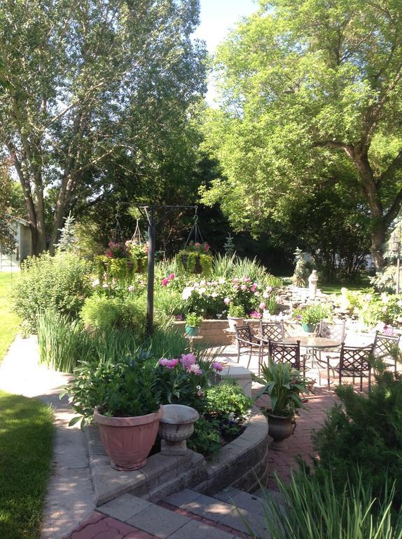 Mcdougall Lane Bed & Breakfast Drumheller Kültér fotó