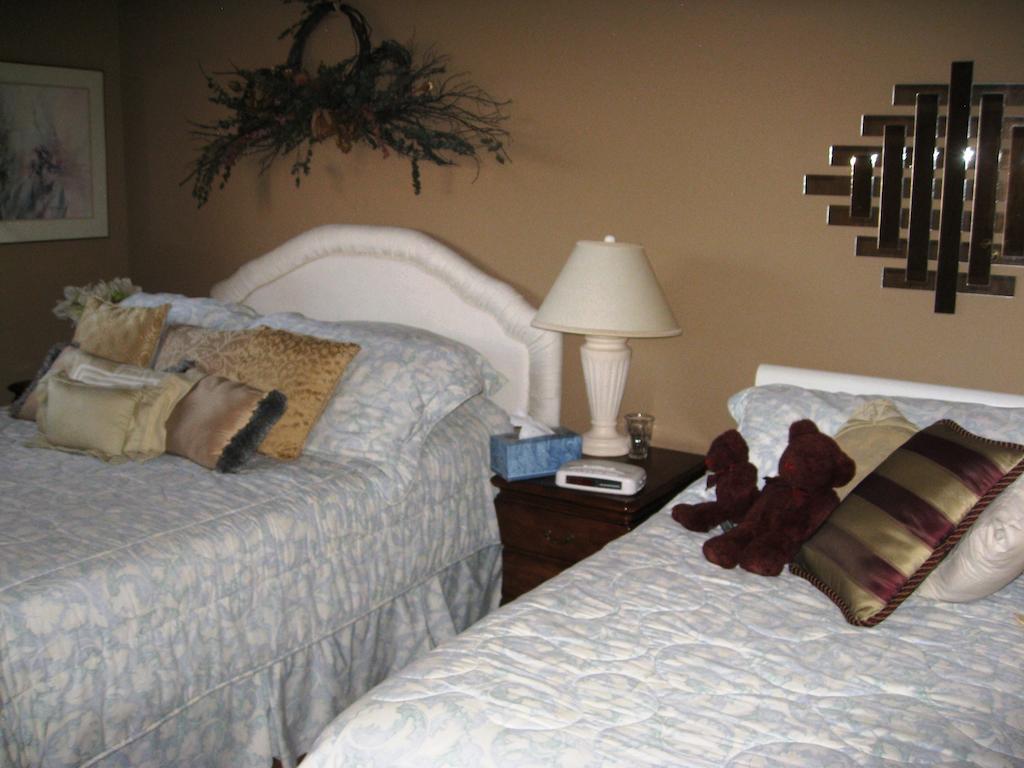 Mcdougall Lane Bed & Breakfast Drumheller Szoba fotó