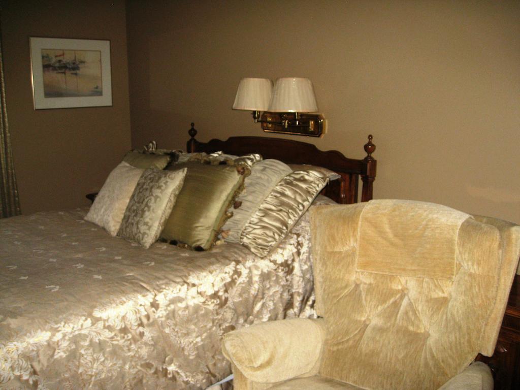 Mcdougall Lane Bed & Breakfast Drumheller Szoba fotó
