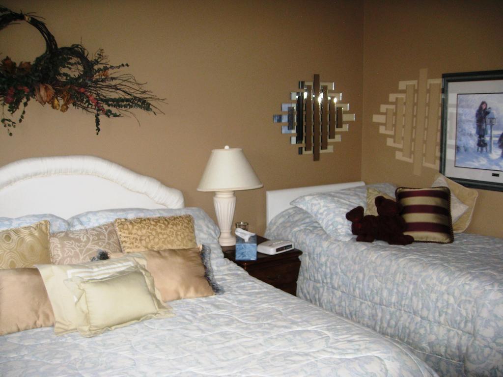 Mcdougall Lane Bed & Breakfast Drumheller Szoba fotó